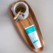 Herbarise Denta enamel care toothpaste action square 01